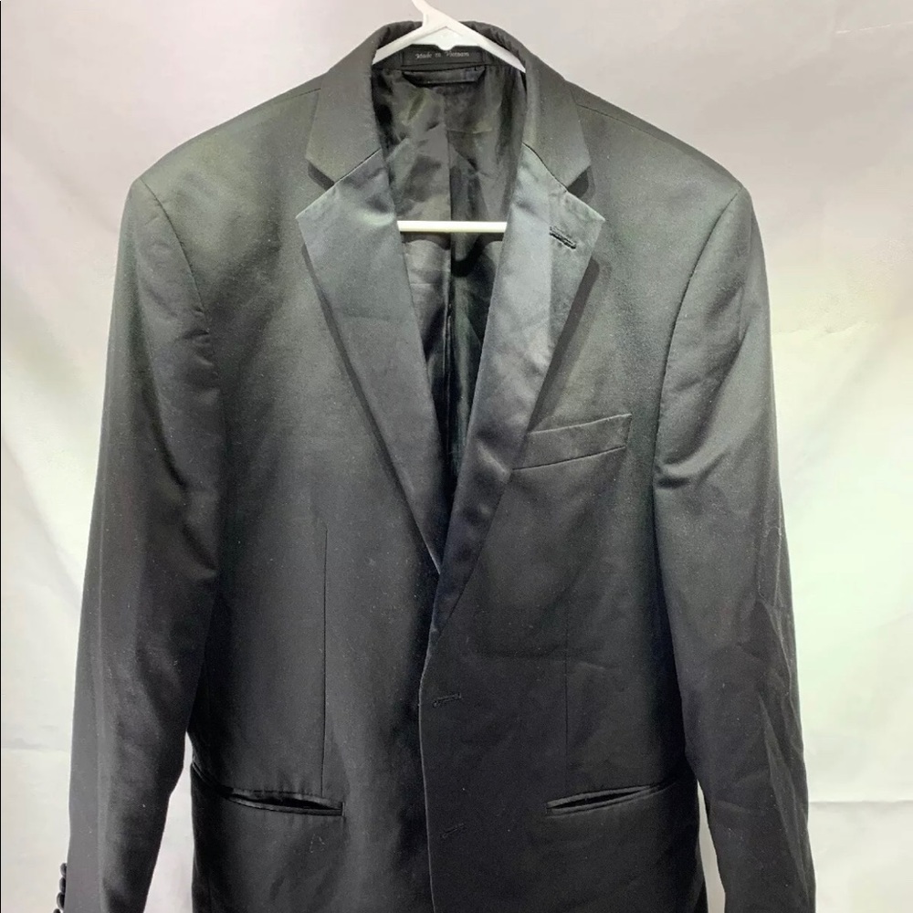 NWT Van Heusen Mens Modern Fit Black  Sports Coat